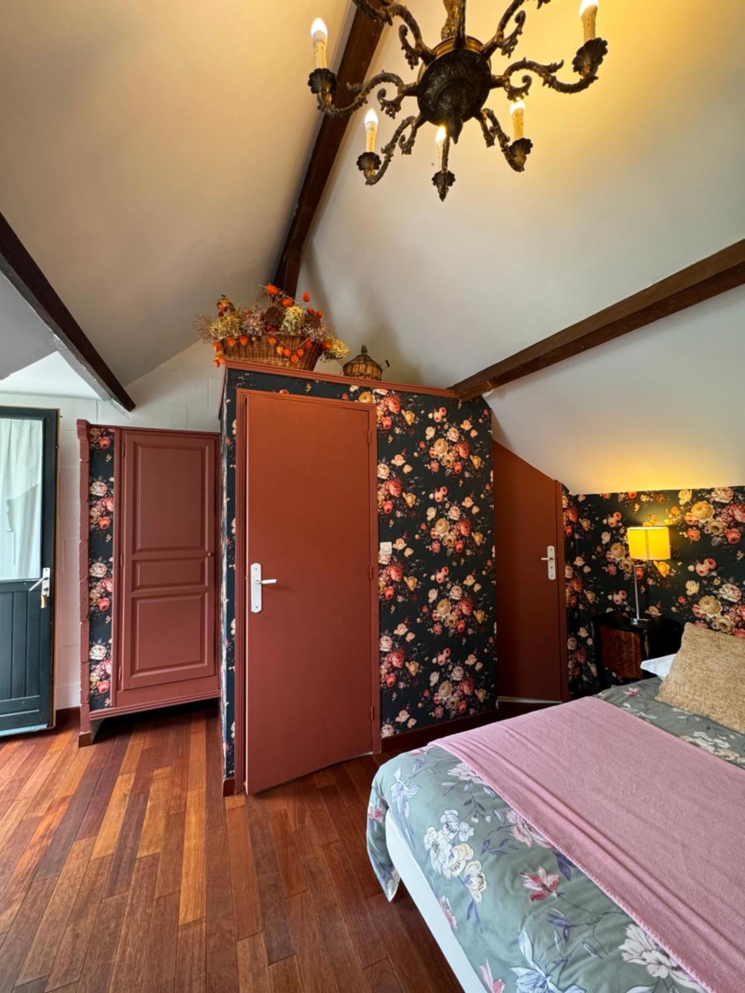 La Niche Hotel Richebourg  Екстериор снимка
